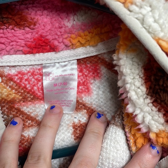 Colorful sweater - Picture 2 of 2